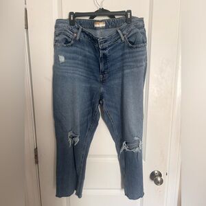 NWOT Maurice’s Distressed straight leg jeans (Size 18 short)